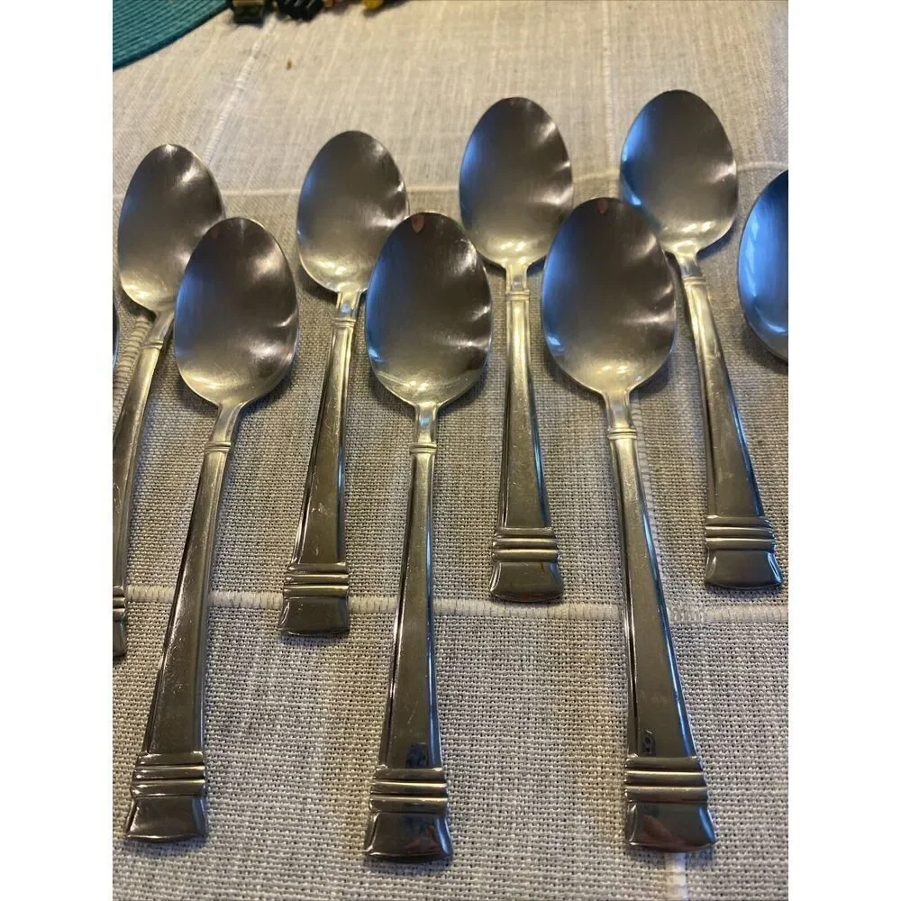 Wallace ZENITH Glossy 18/10 Stainless Flatware -- Set of 9 Oval Soup Spoons